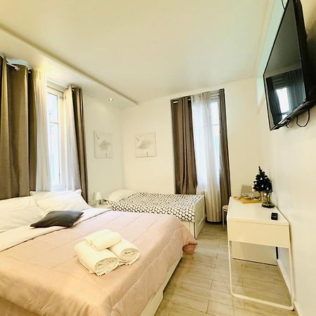 Modern Room With Private Bathroom Trento Exterior photo