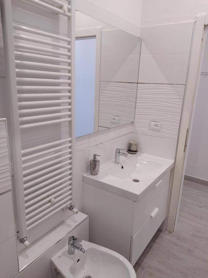 Modern Room With Private Bathroom Trento Exterior photo